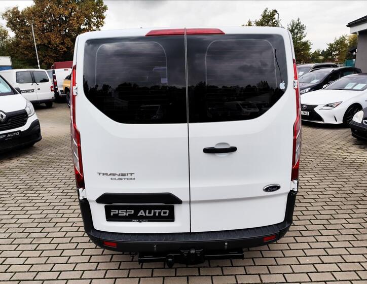 Ford Transit Custom 10