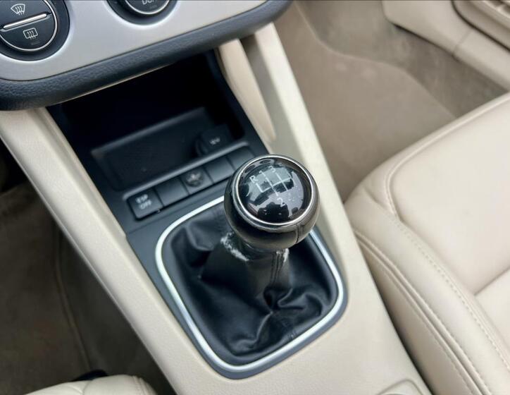 Volkswagen EOS 27