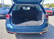 Volkswagen Passat 9