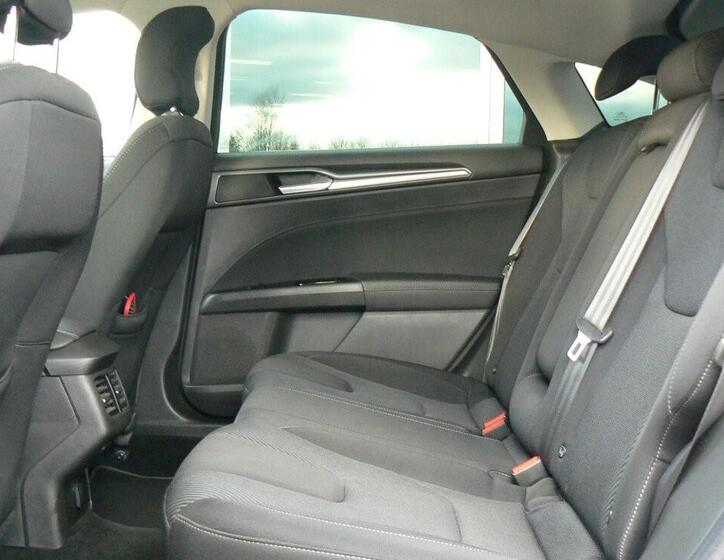Ford Mondeo 10