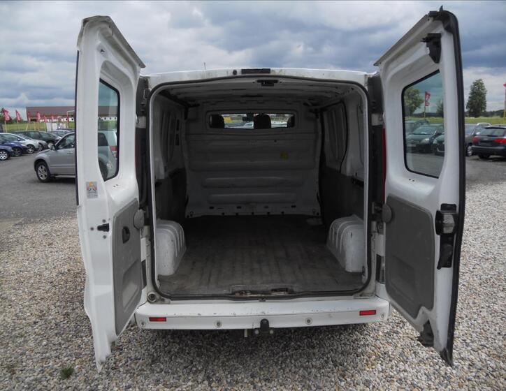 Renault Trafic 13