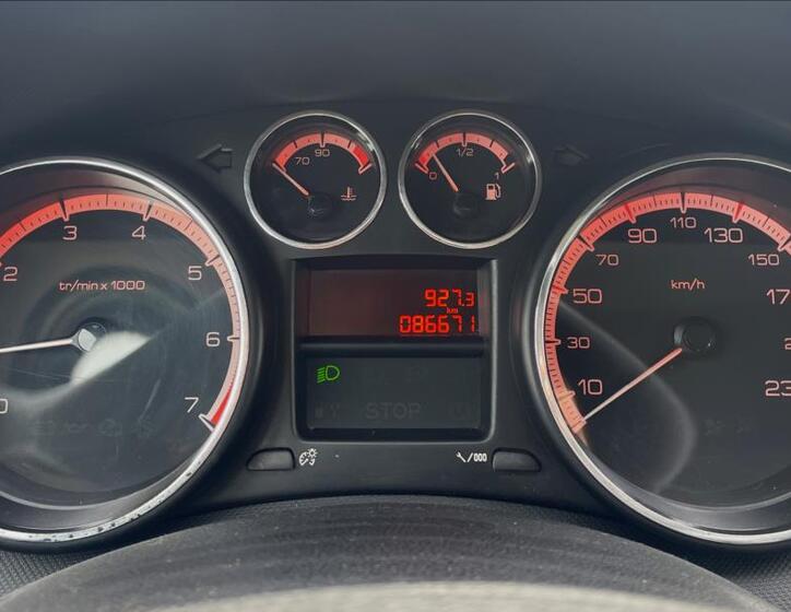 Peugeot 308 13