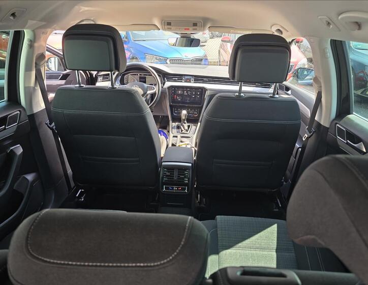 Volkswagen Passat 34