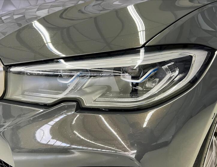 BMW Řada 3 8