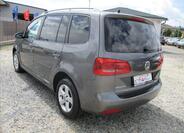 Volkswagen Touran 5