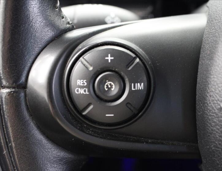 Mini Clubman 18