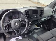 Mercedes-Benz Sprinter 10