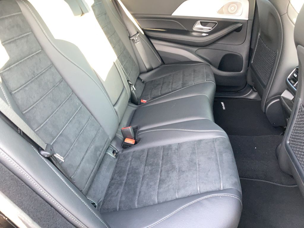 Mercedes-Benz GLE 10