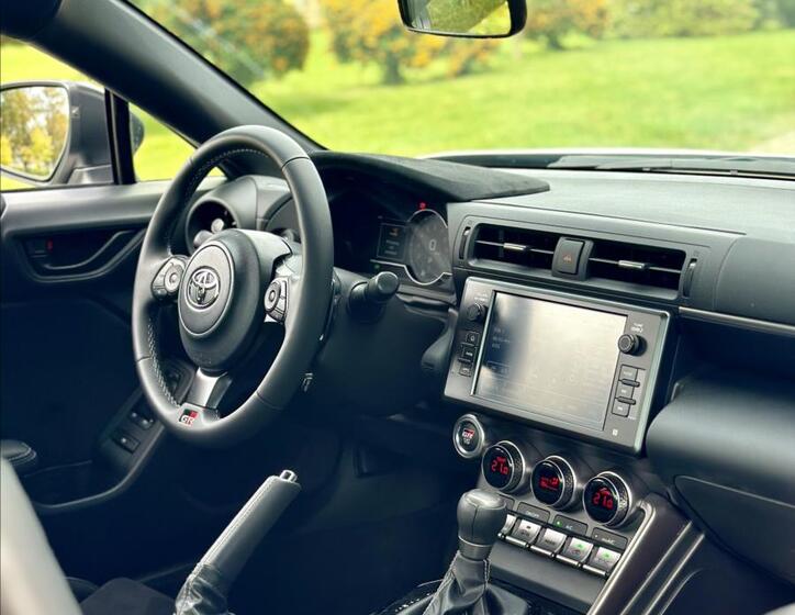 Toyota GR86 7