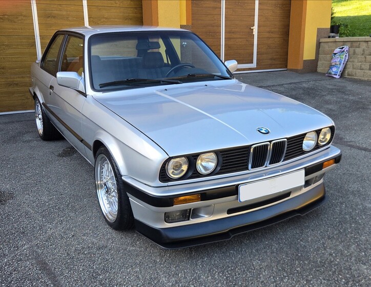BMW Řada 3 2