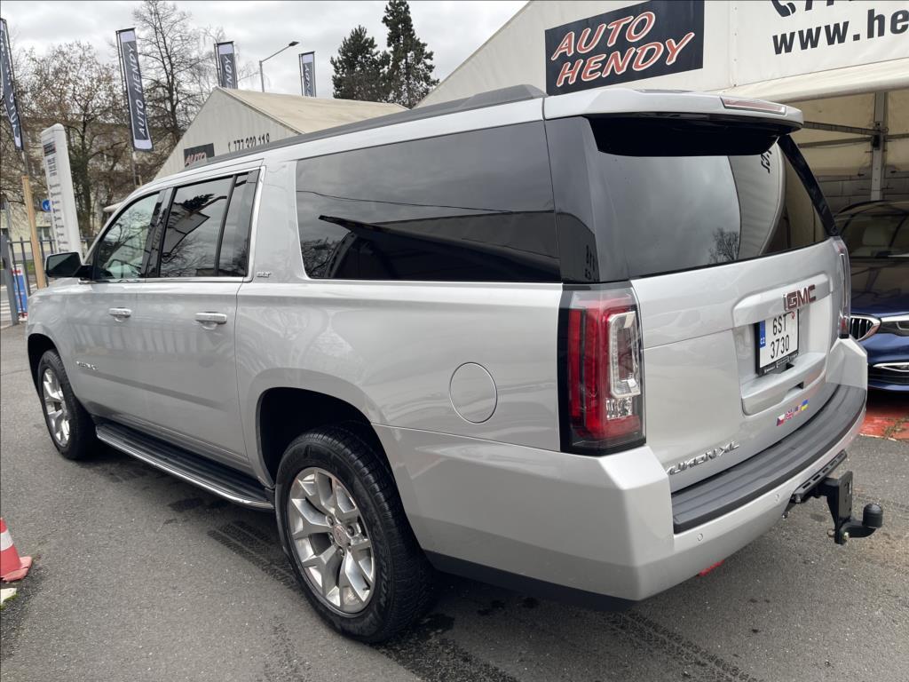 GMC Yukon 7