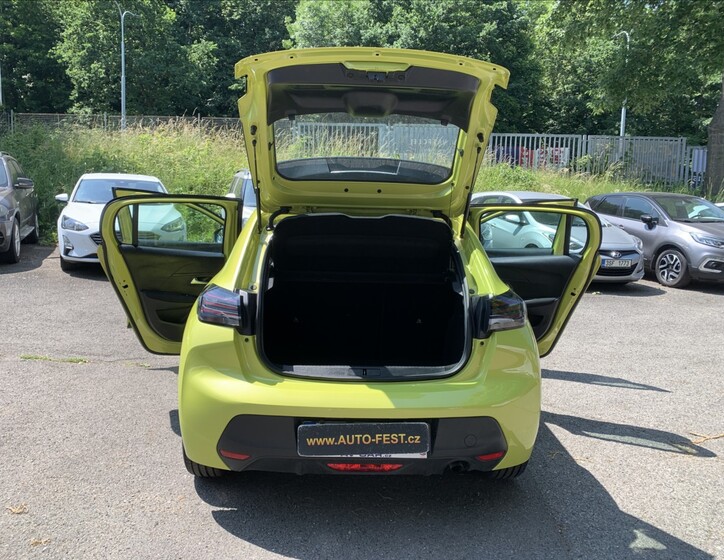Peugeot 208 16
