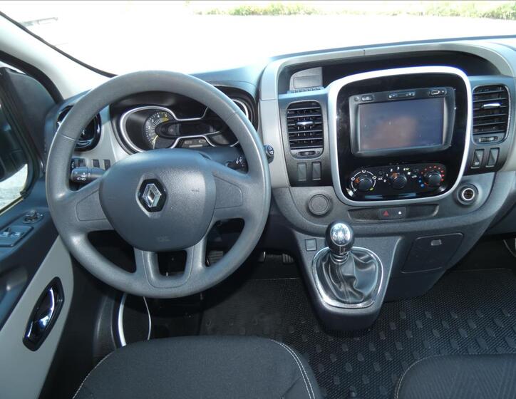 Renault Trafic 7
