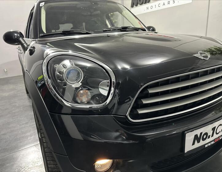 Mini Countryman 28