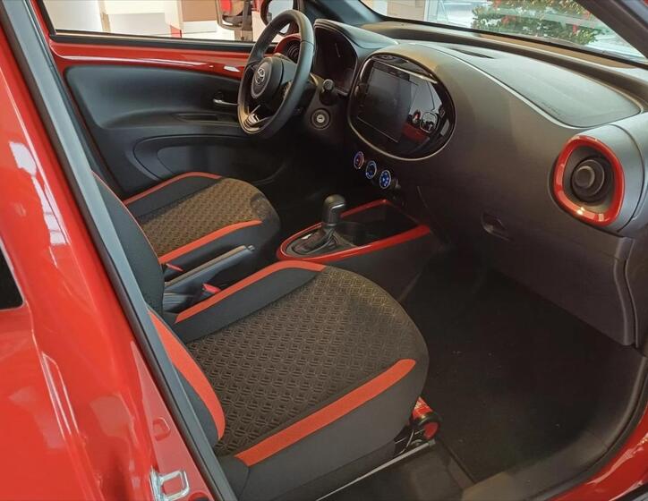 Toyota Aygo 8