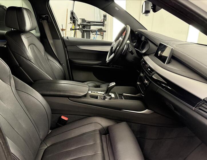 BMW X6 12