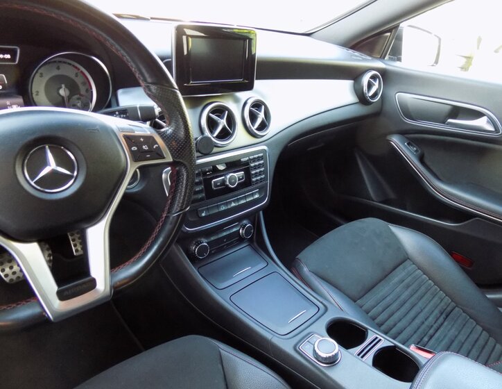 Mercedes-Benz CLA 23