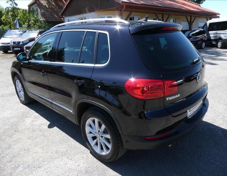 Volkswagen Tiguan 7