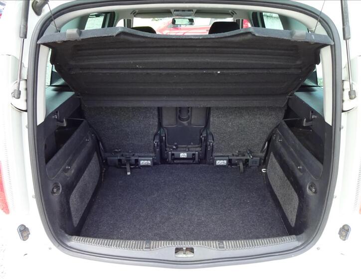Škoda Roomster 25