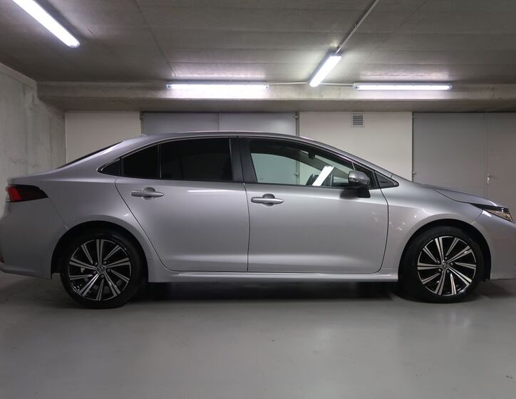Toyota Corolla 4
