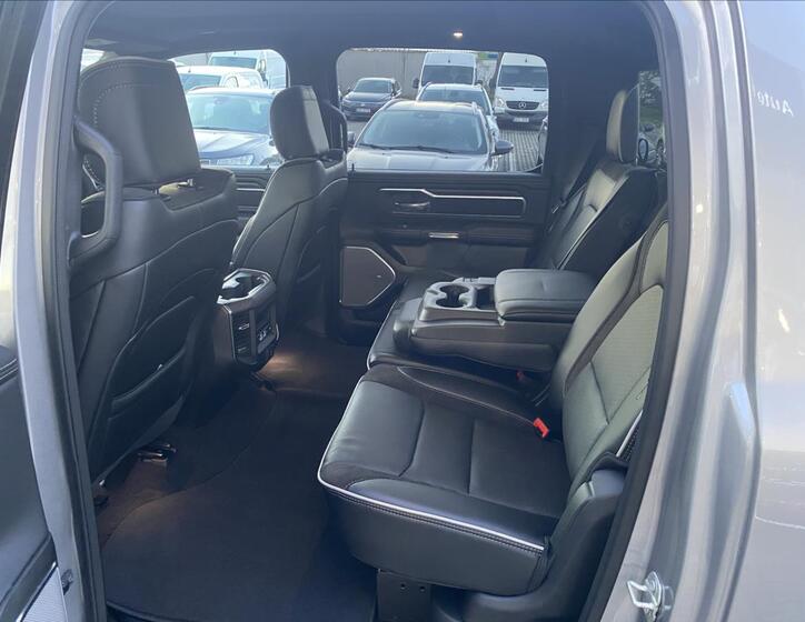 Dodge RAM 10