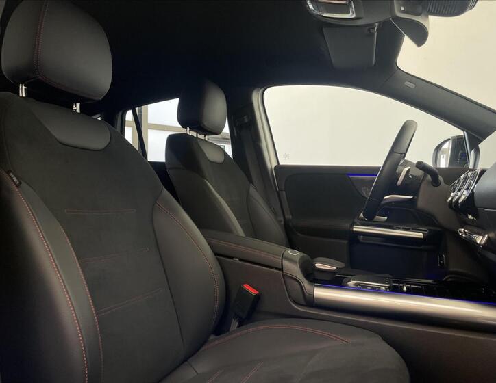 Mercedes-Benz GLA 15