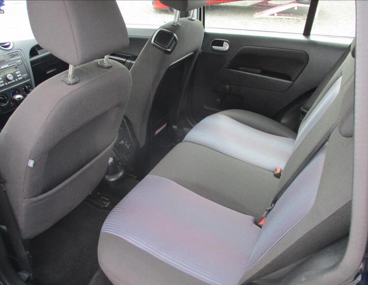 Ford Fusion 14