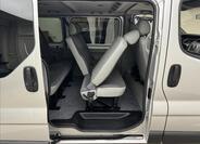 Opel Vivaro 21