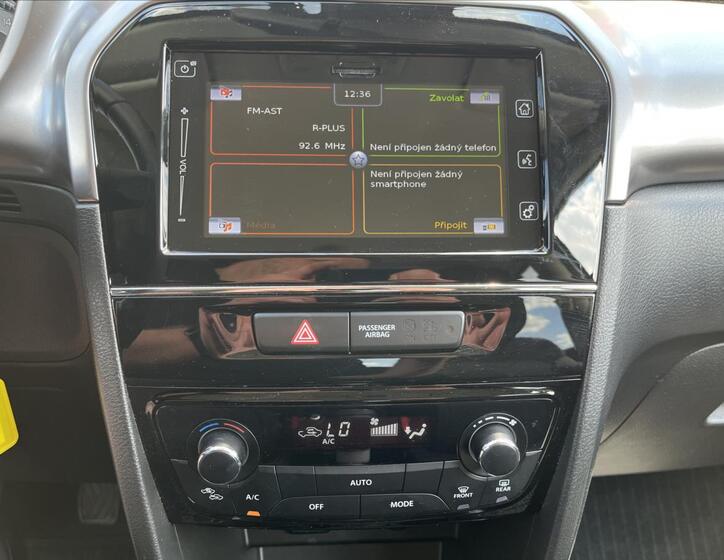Suzuki Vitara 15