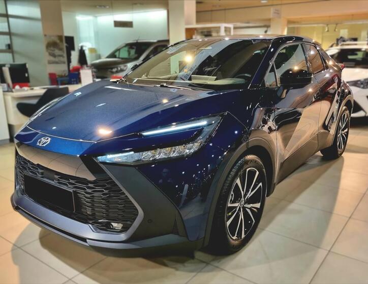 Toyota C-HR 3