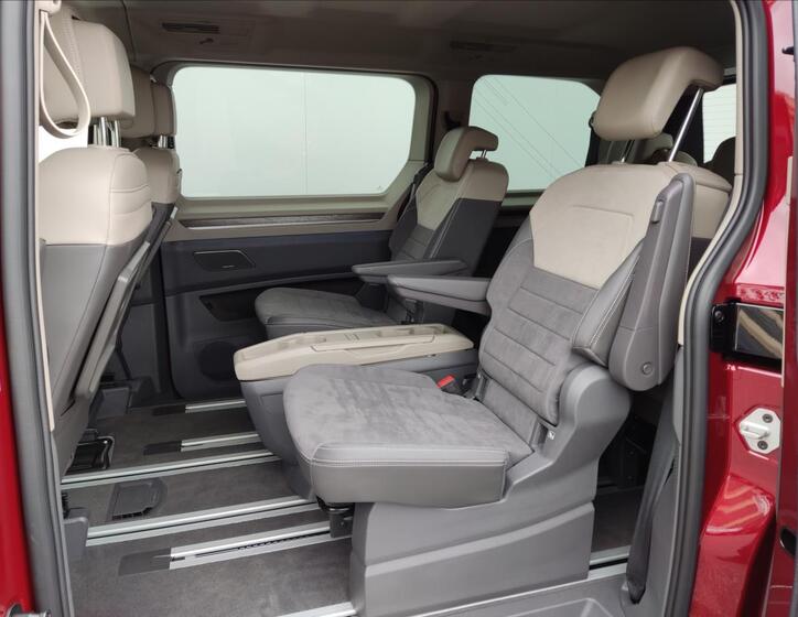 Volkswagen Multivan 19