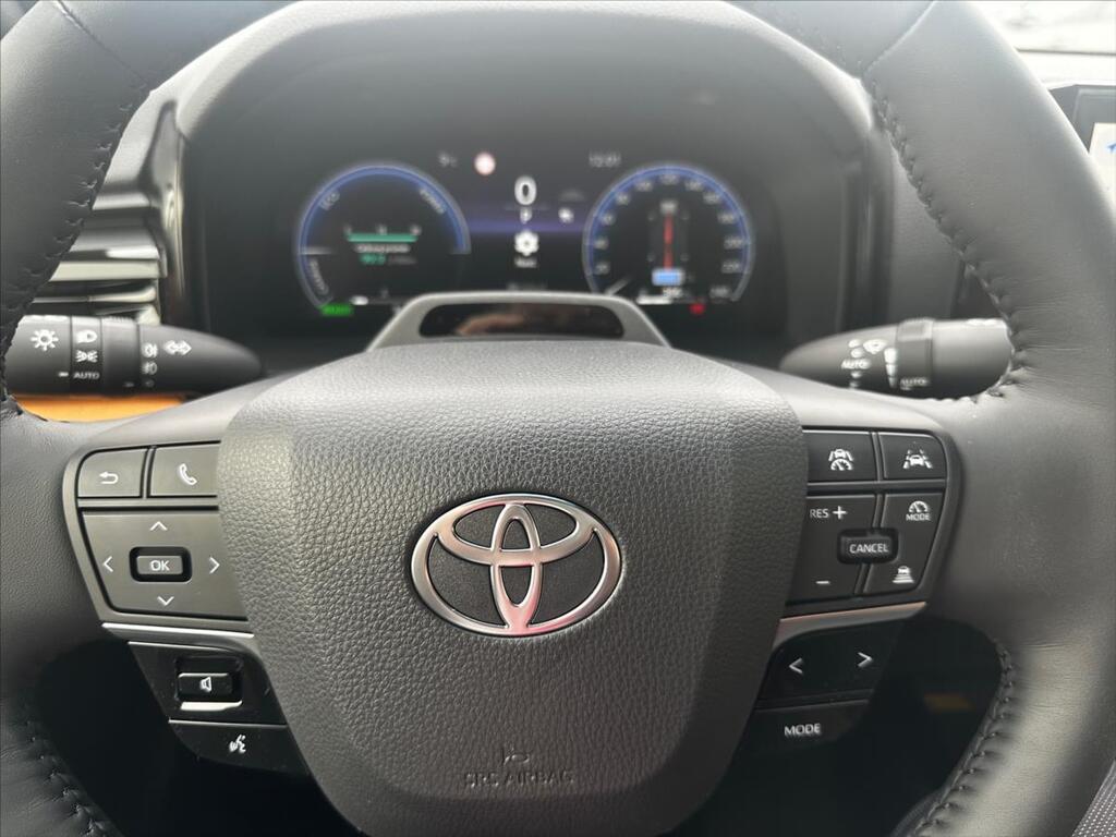Toyota Camry 9