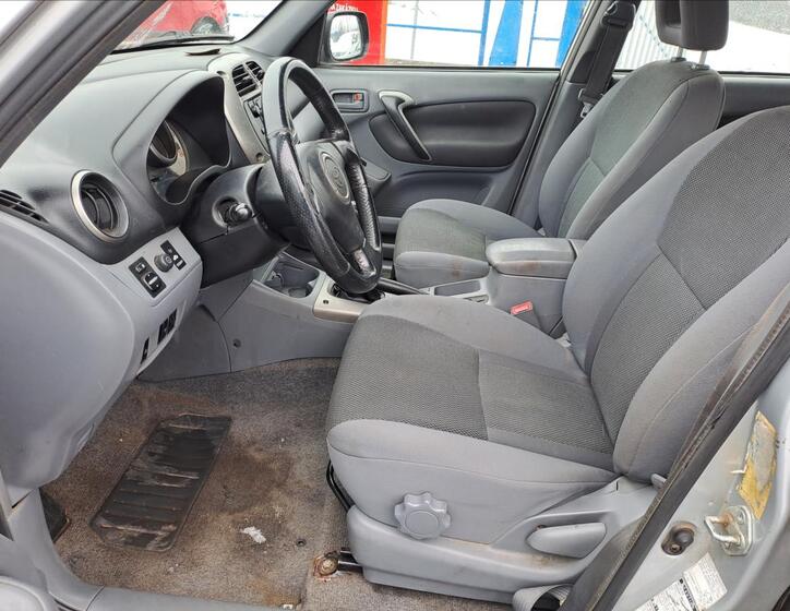 Toyota RAV4 5