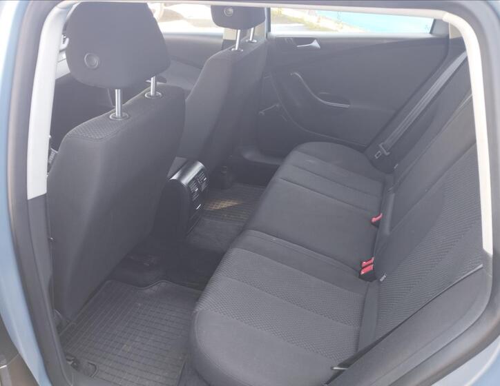 Volkswagen Passat 10