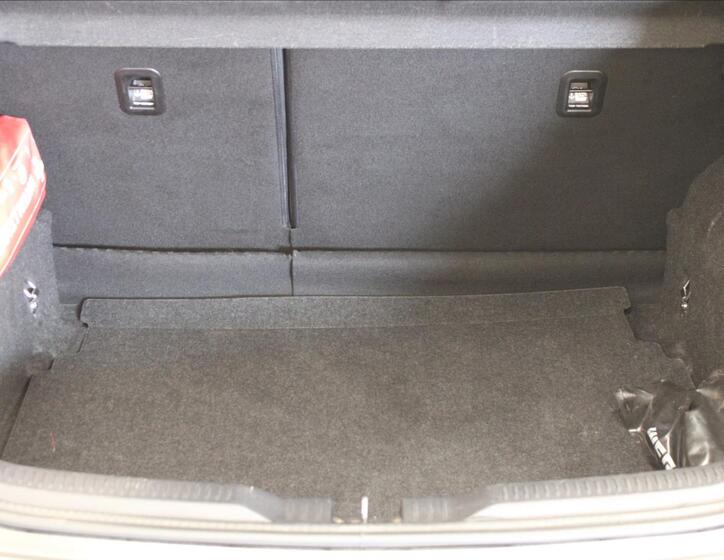 Toyota Auris 8