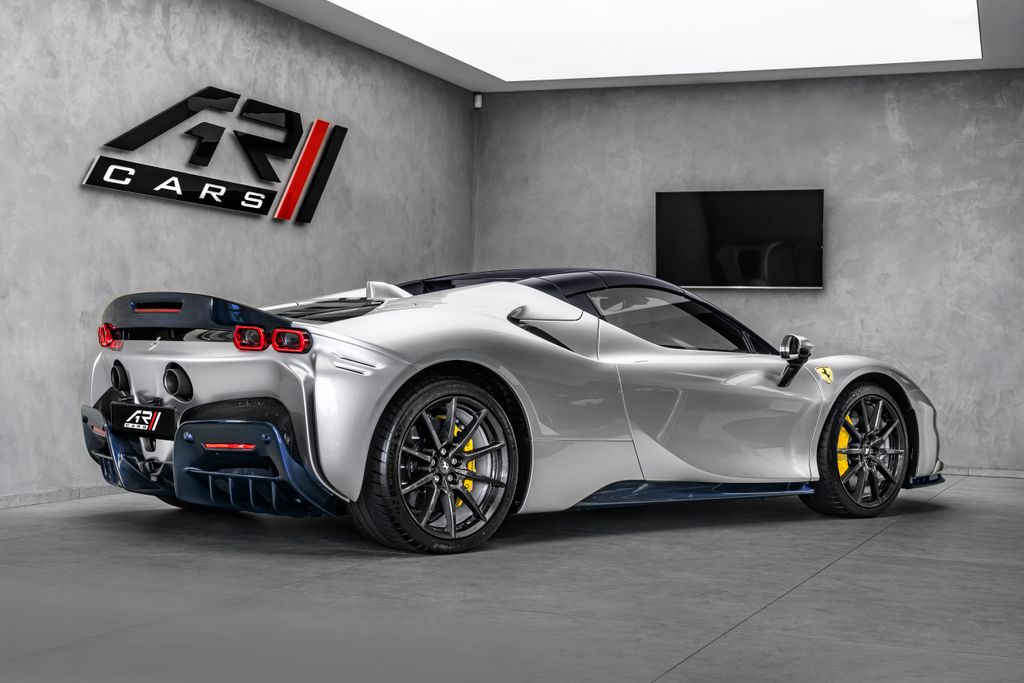 Ferrari SF90