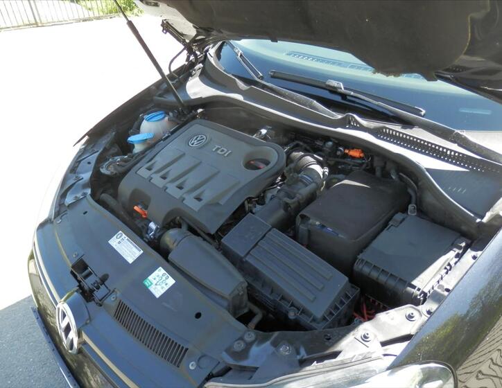 Volkswagen Golf 30