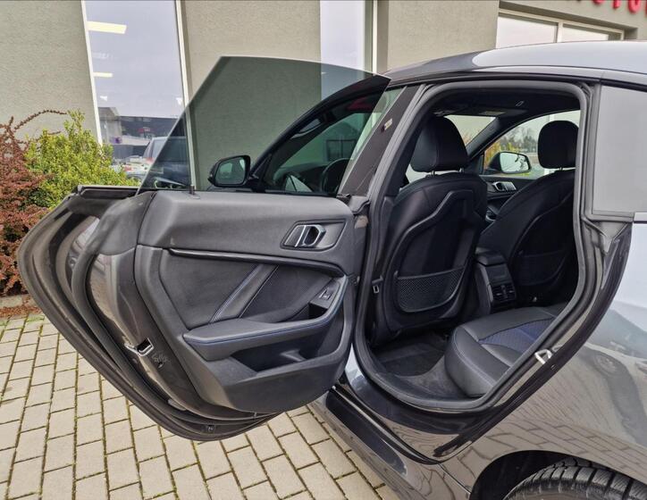 BMW Řada 2 18