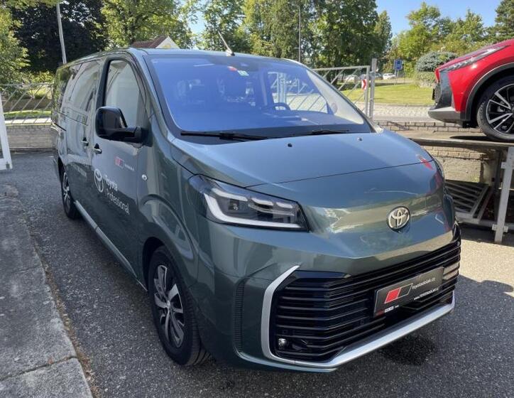 Toyota ProAce Verso 3