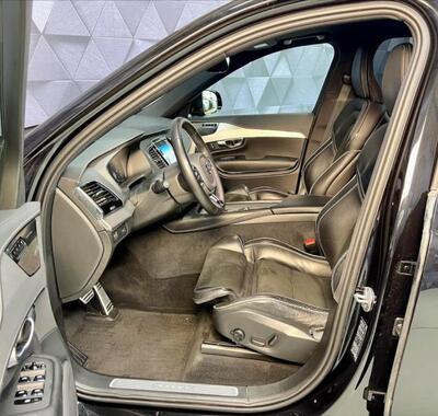 Volvo XC90 11