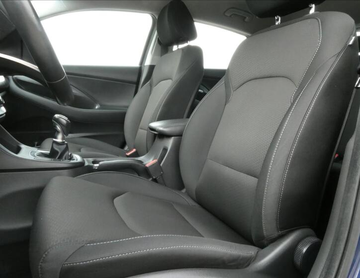 Hyundai i30 31