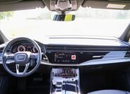 Audi Q7 38