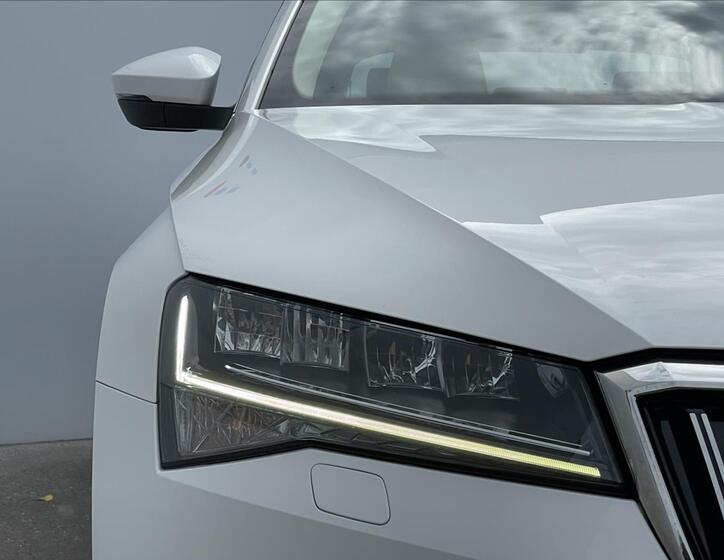 Škoda Superb 21