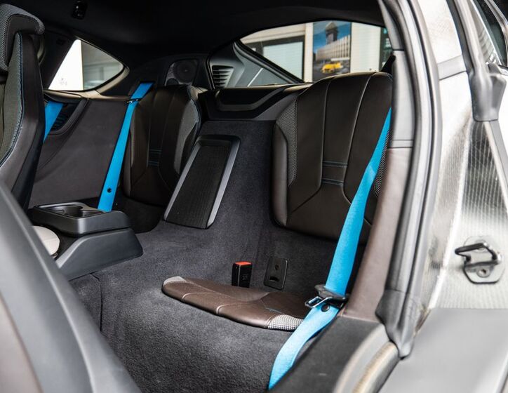 BMW i8 8