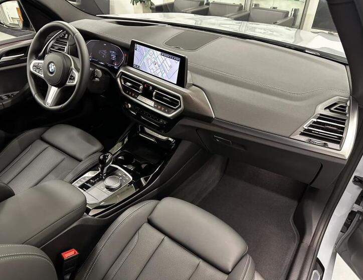 BMW X3 8