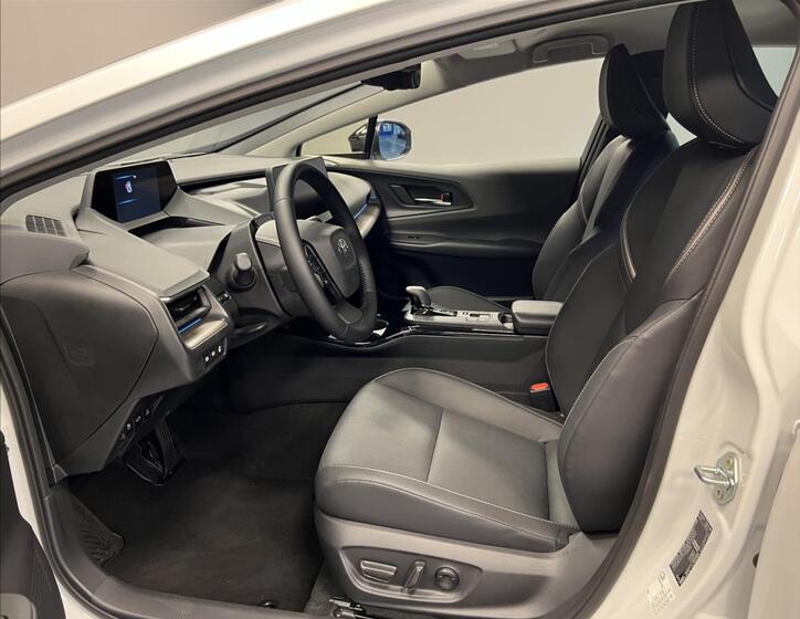 Toyota Prius 6