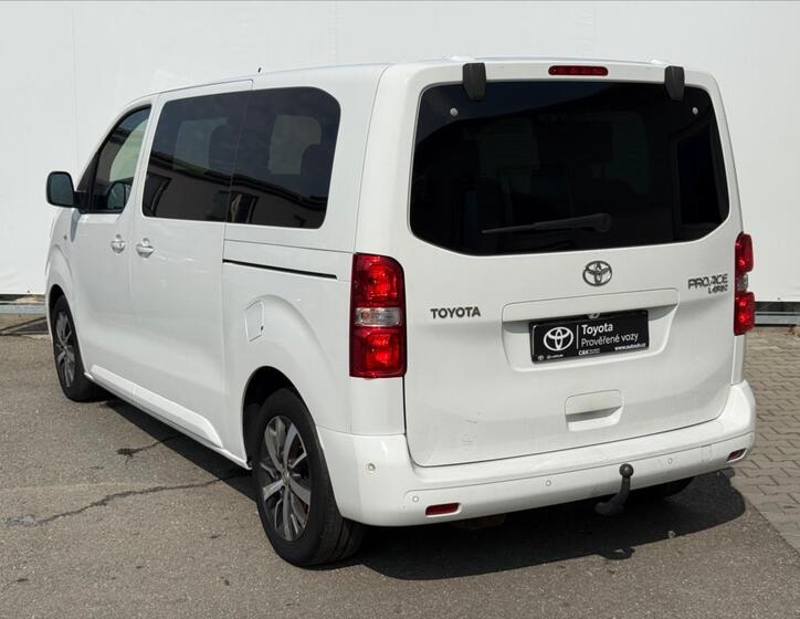 Toyota ProAce 4