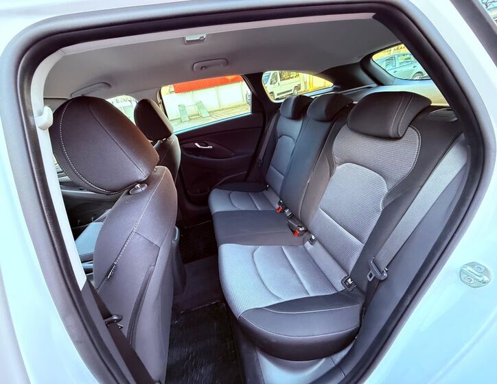 Hyundai i30 10