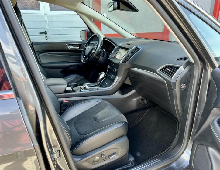 Ford Galaxy 24