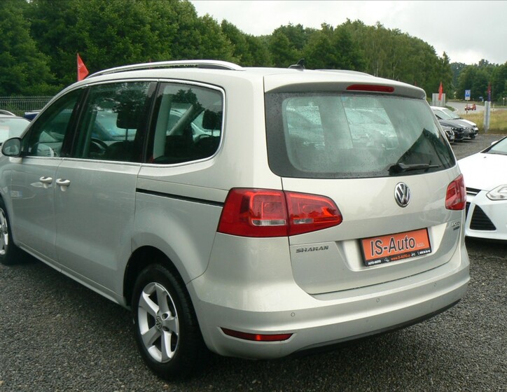 Volkswagen Sharan 4